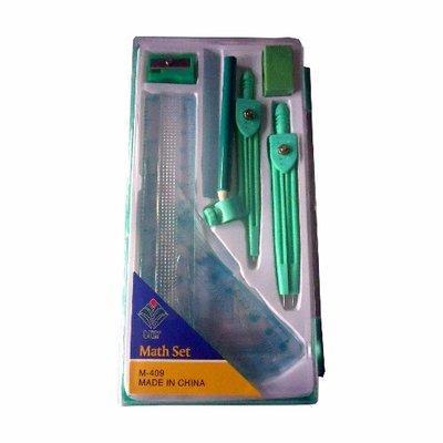 Lily Mathset and Plastic Carrying Case